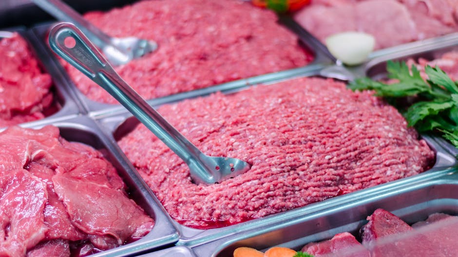 Lab-Grown Meat vs Traditional vs Plant-Based: Food Production Battle 2026