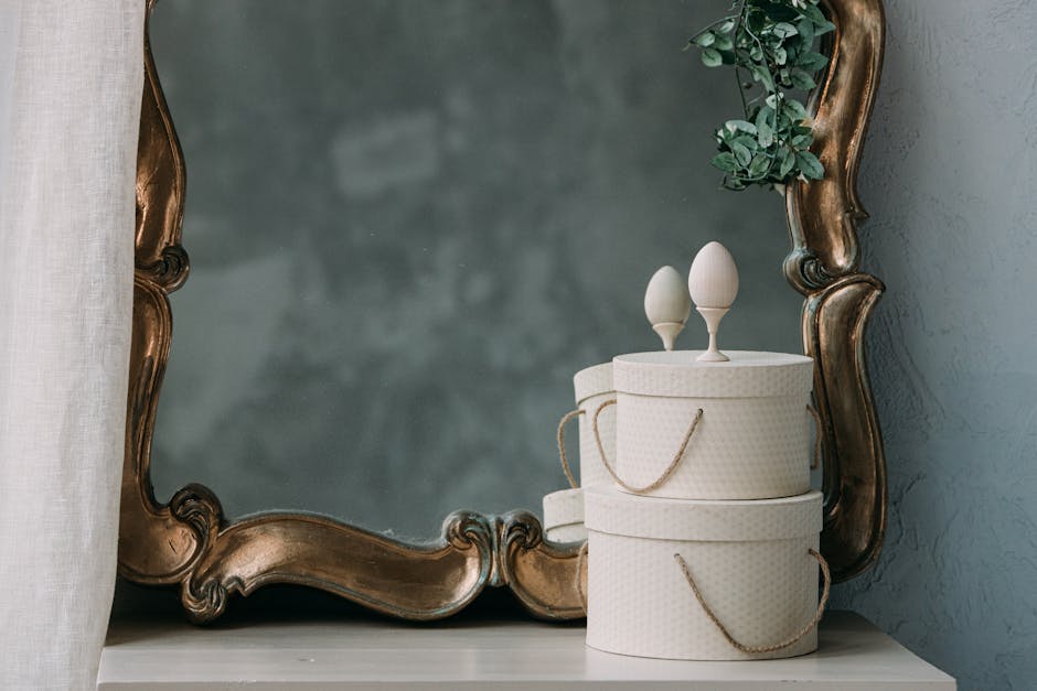 Traditional Mirrors vs Smart Mirrors vs Holographic Mirrors: Bathroom Tech Revolution 2026